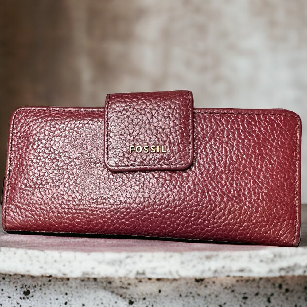 Fossil Burgundy Leather Wallet